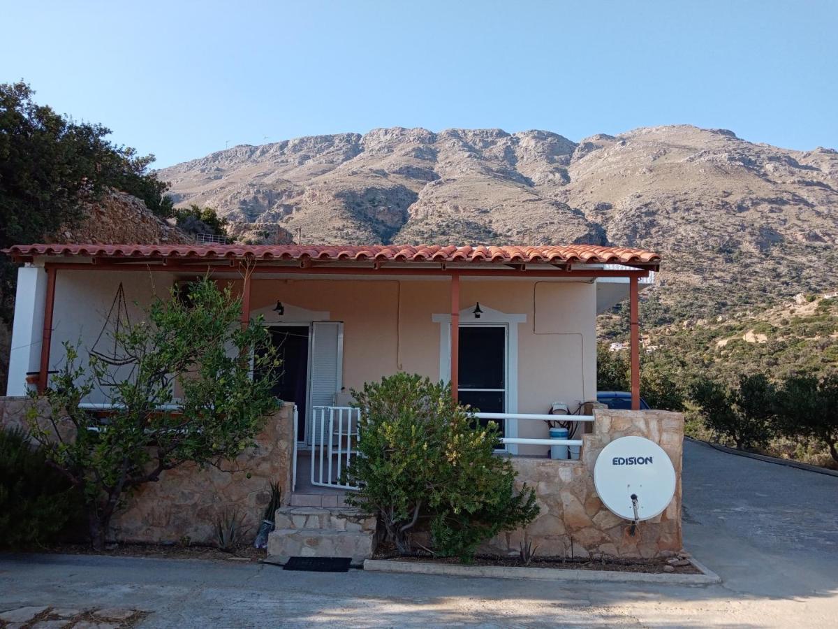 הוילה Triopetra Hill View מראה חיצוני תמונה